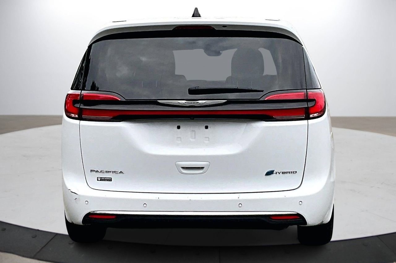 Certified 2024 Chrysler Pacifica Select image 8