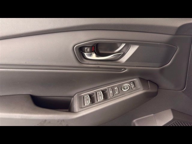 Certified 2023 Honda Accord EX image 32