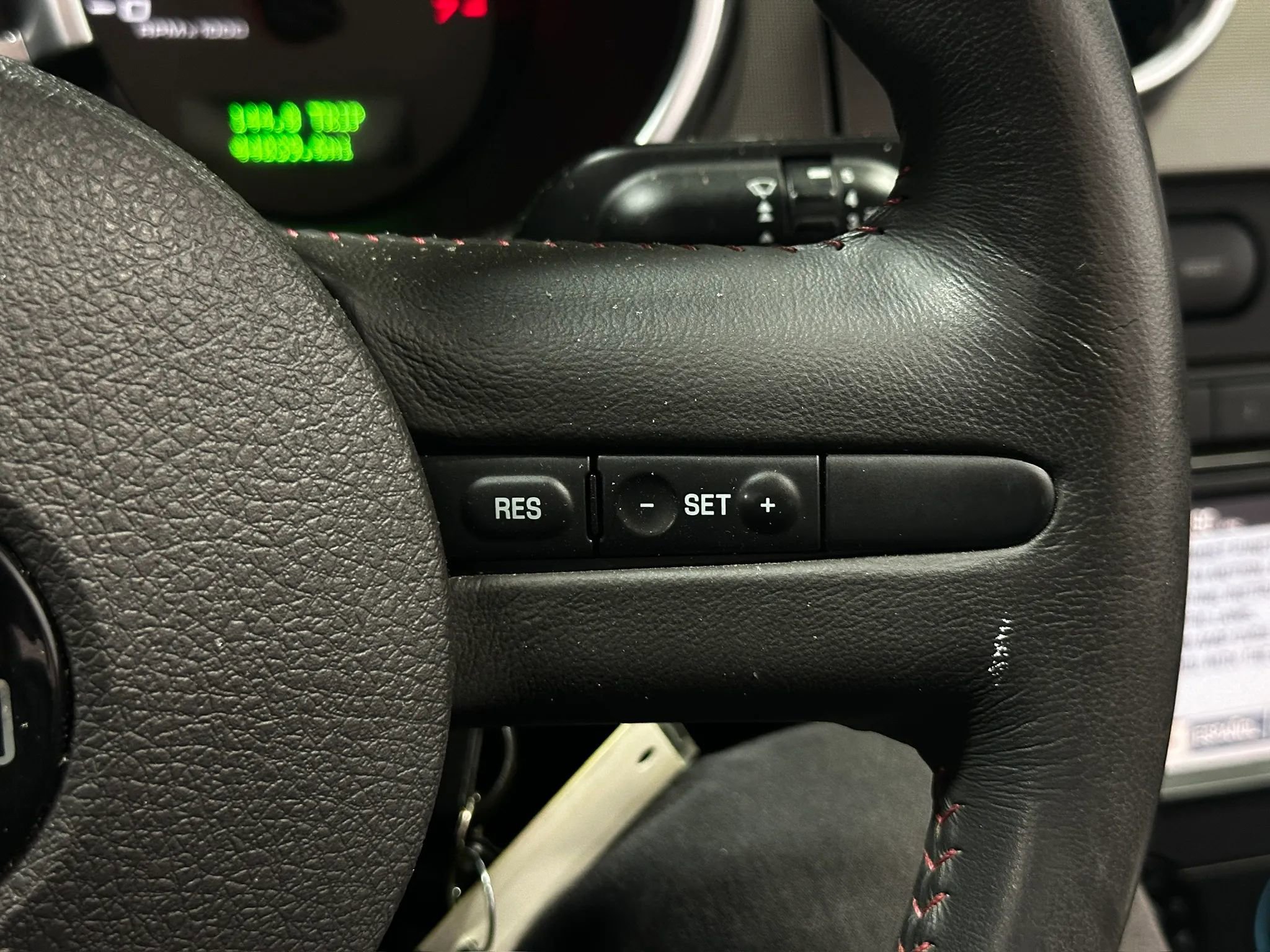 Used 2009 Ford Mustang Shelby GT500 RWD image 26
