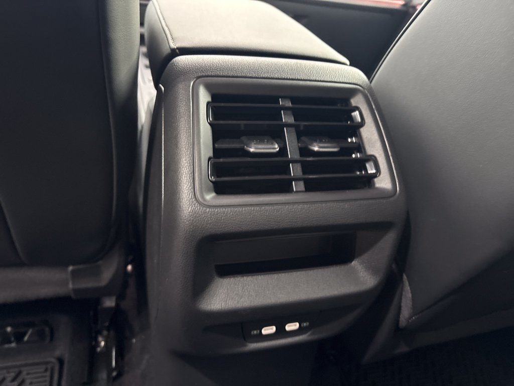 New 2026 Volkswagen Tiguan SE R-Line AWD/4WD image 13