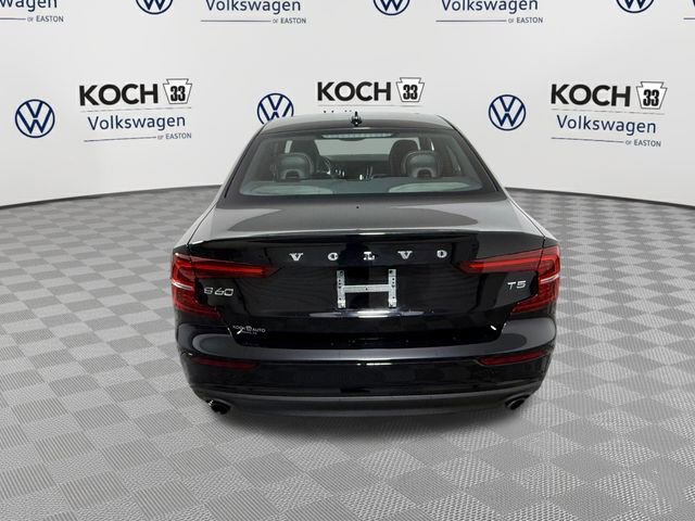 Used 2020 Volvo S60 T5 Momentum w/ Protection Package FWD image 7