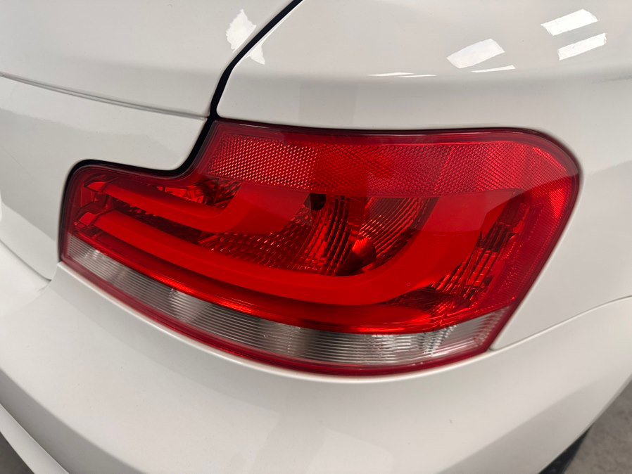 Used 2013 BMW 128i Convertible RWD image 23