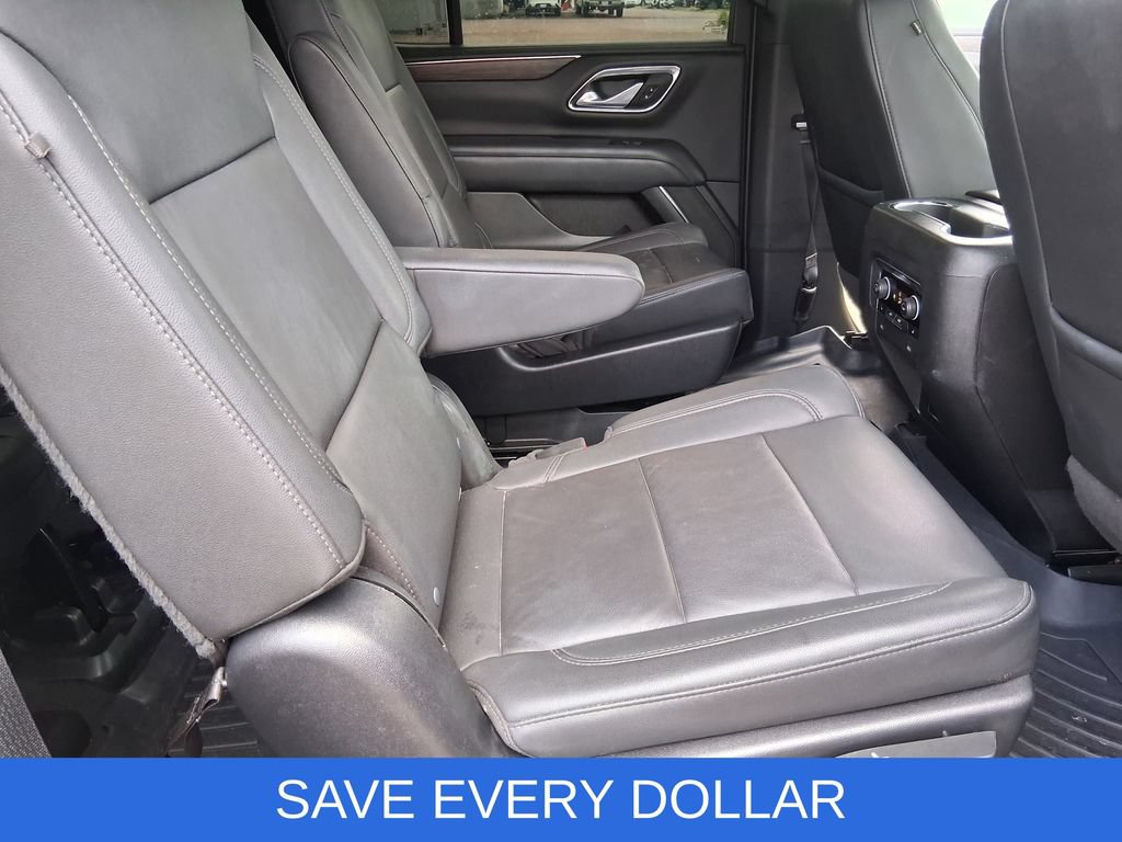Used 2022 Chevrolet Tahoe Z71 w/ Luxury Package AWD/4WD image 15