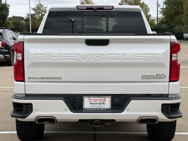Used 2022 Chevrolet Silverado 1500 High Country w/ High Country Premium Package AWD/4WD image 5