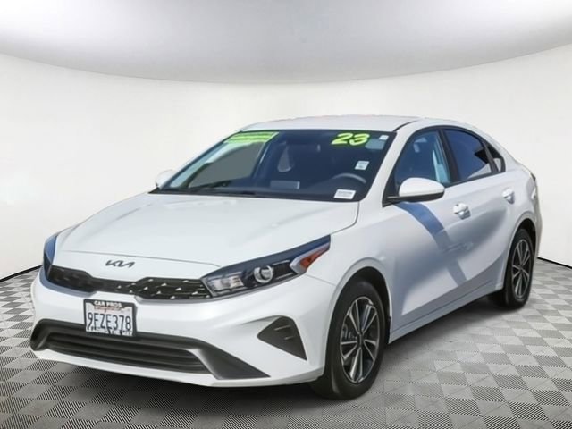 Used 2023 Kia Forte LXS image 7