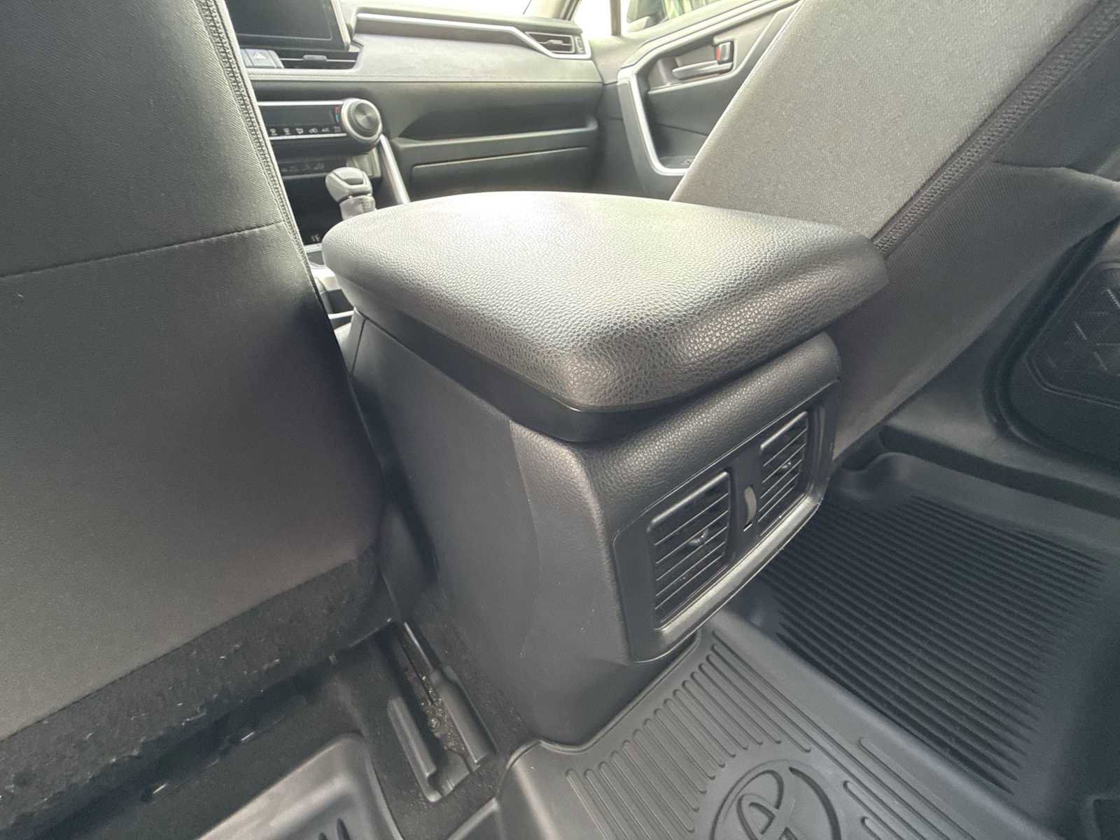 Used 2023 Toyota RAV4 LE FWD image 21