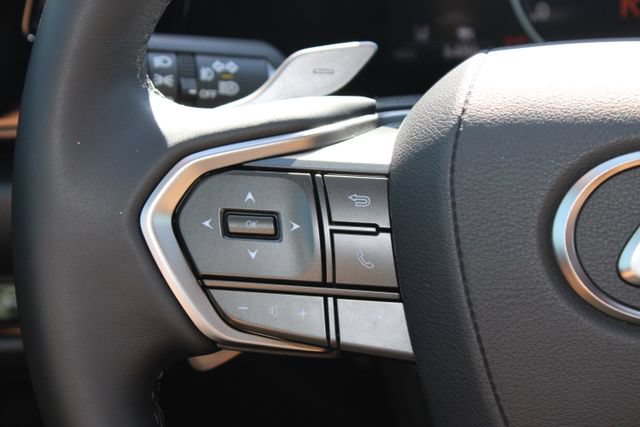 Certified 2025 Lexus NX 250 FWD w/ Premium Package image 18