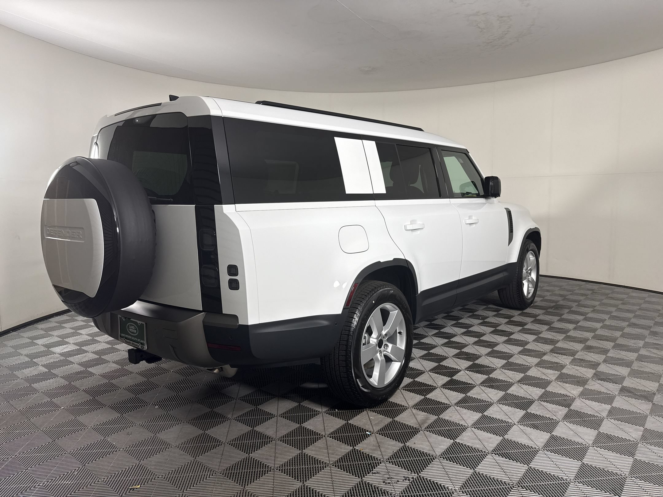 New 2026 Land Rover Defender 130 S AWD/4WD image 9