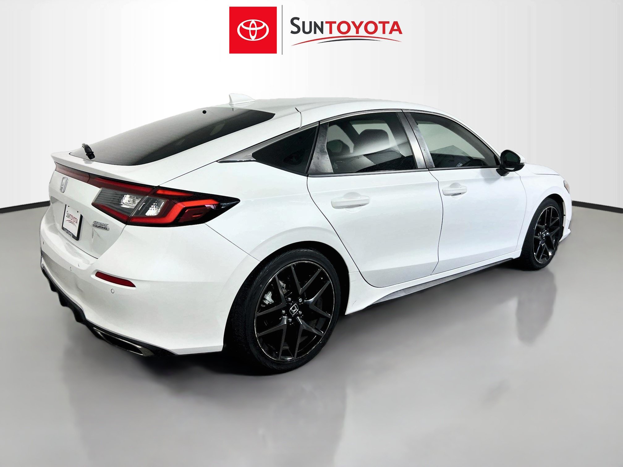 Used 2022 Honda Civic Sport Touring image 4