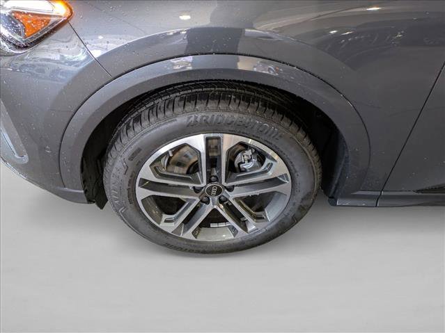 Used 2025 Audi Q5 Prestige image 9