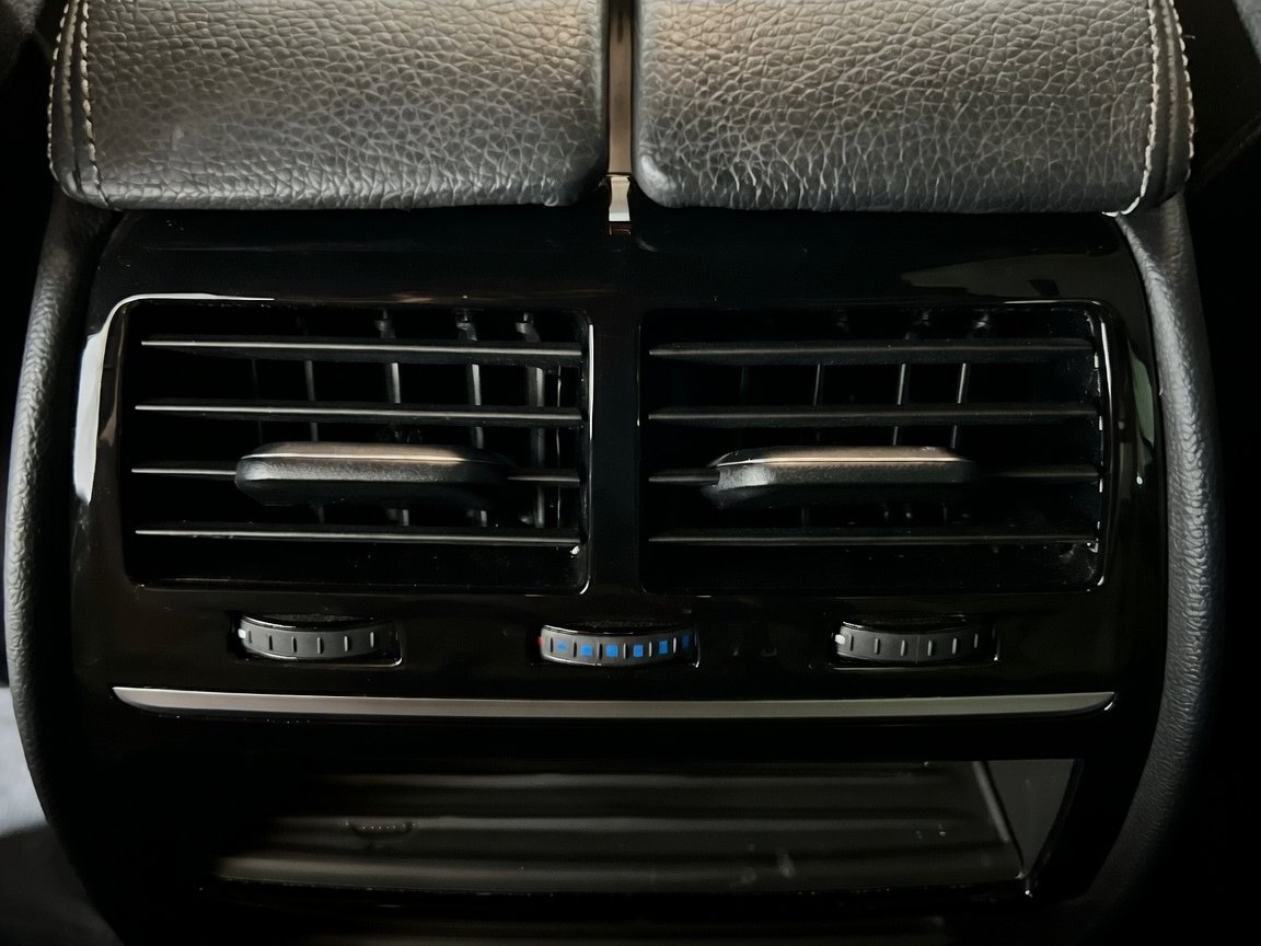 Used 2020 BMW 540i w/ Premium Package RWD image 20