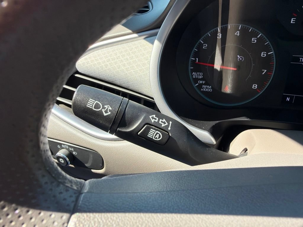 Used 2025 Chevrolet Malibu LT FWD image 15
