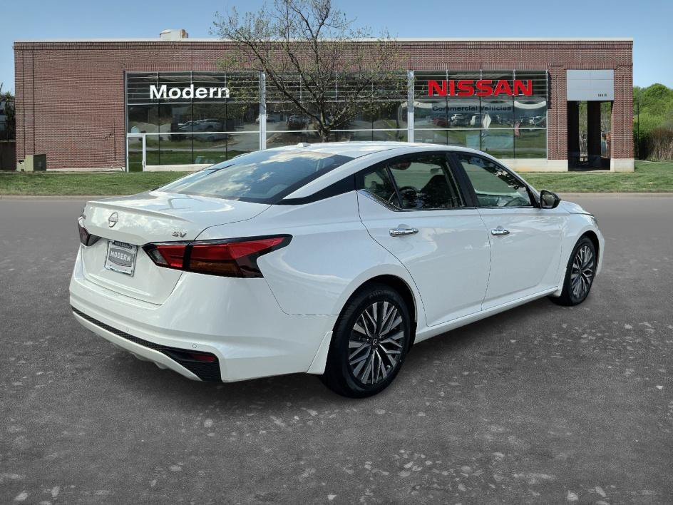 Certified 2024 Nissan Altima 2.5 SV FWD image 4