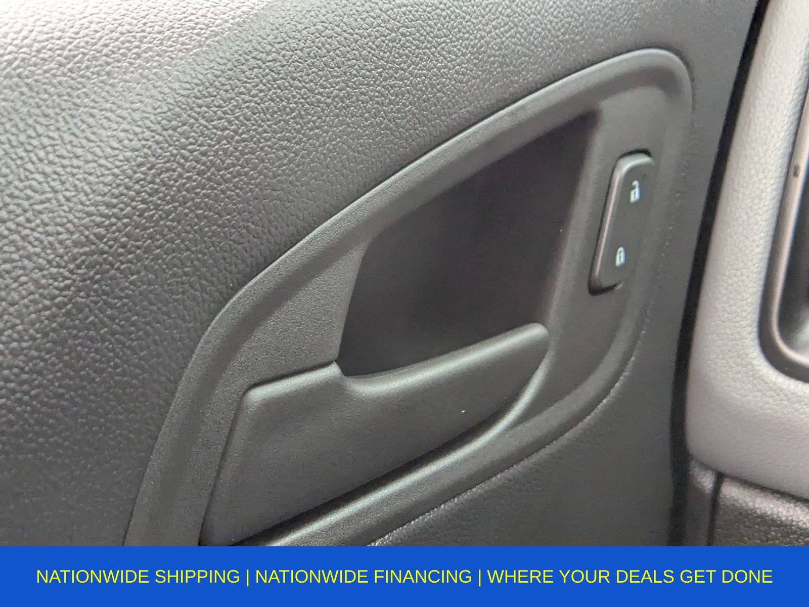 Used 2022 Chevrolet Colorado W/T image 35