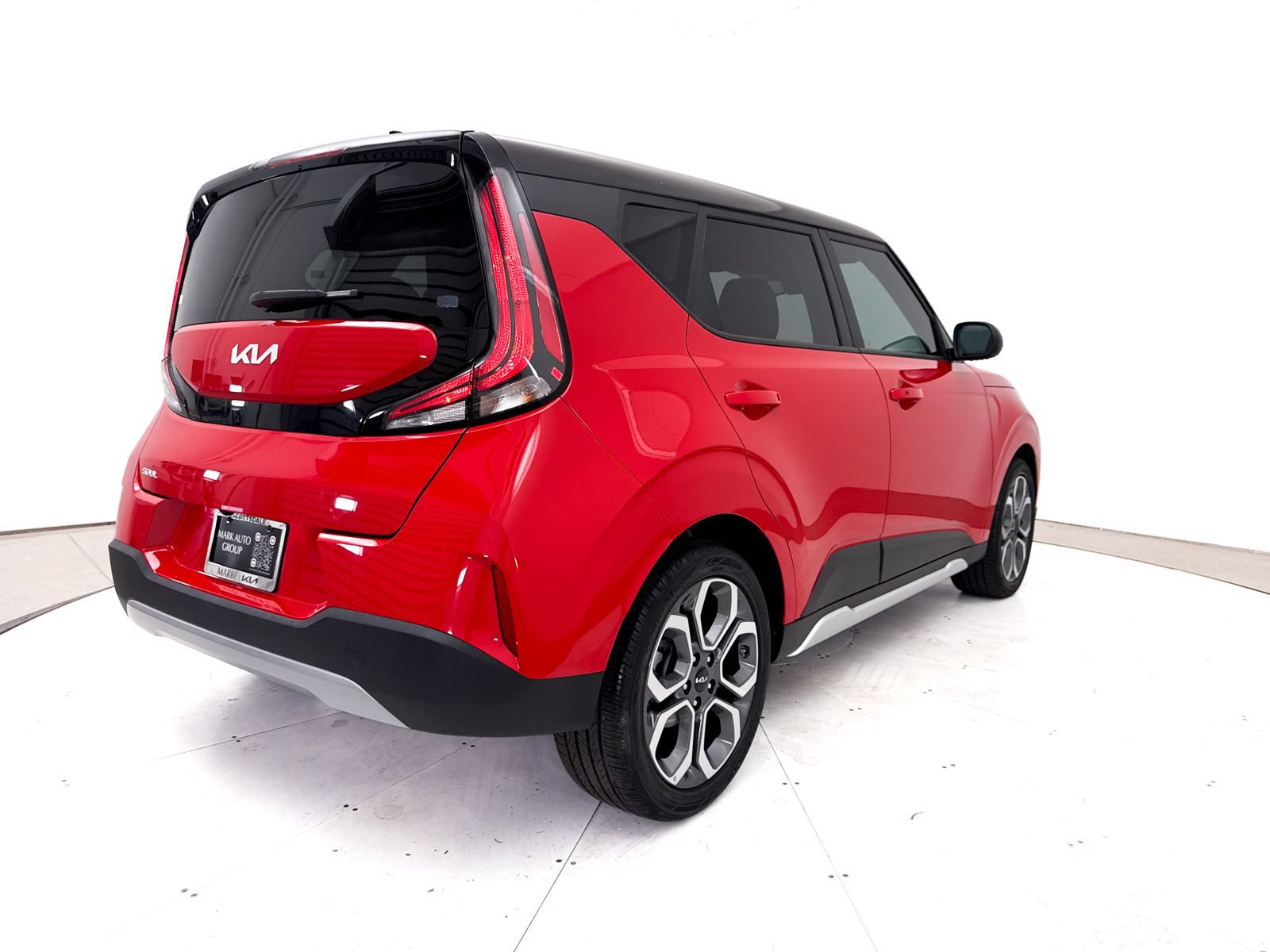 Certified 2025 Kia Soul EX FWD image 19