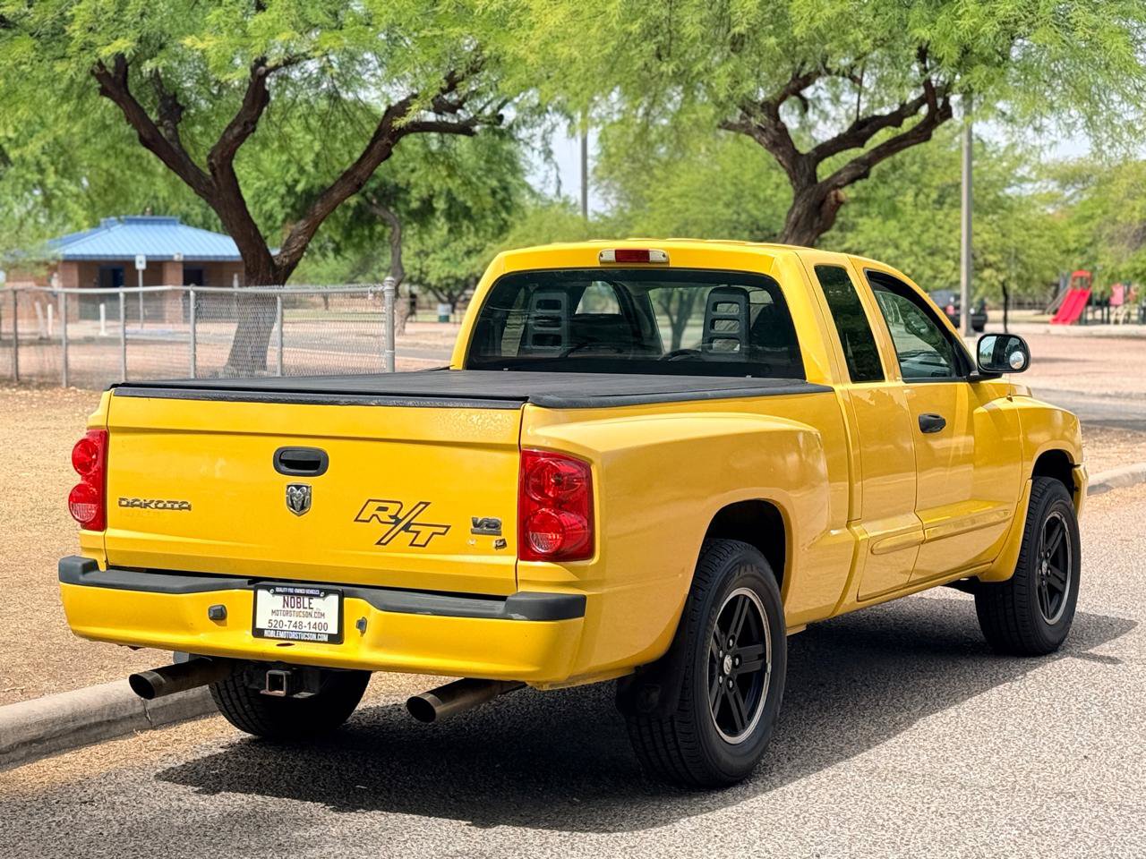 Used 2006 Dodge Dakota SLT w/ R/T Group AWD/4WD image 5