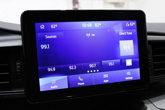 Used 2022 Ford Explorer XLT image 32