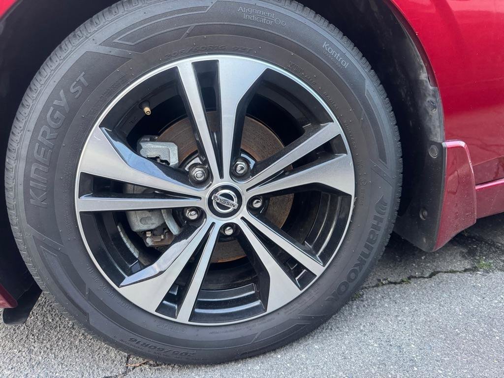 Used 2022 Nissan Sentra SV FWD image 19