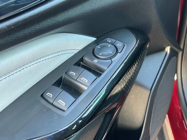 Certified 2025 Chevrolet Trax LT w/ LT Convenience Package image 30