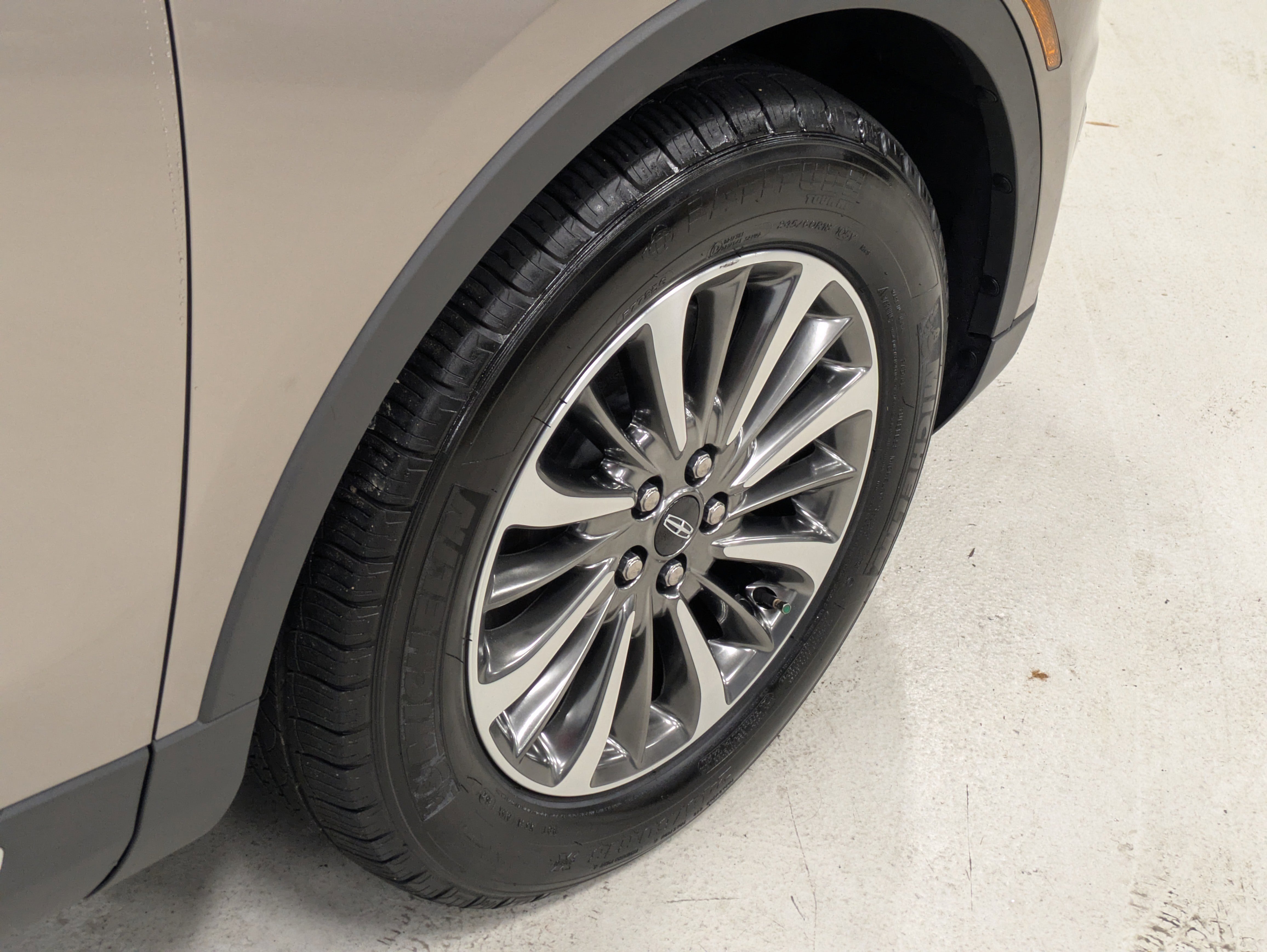 Used 2020 Lincoln Nautilus FWD w/ Equipment Group 101A image 12