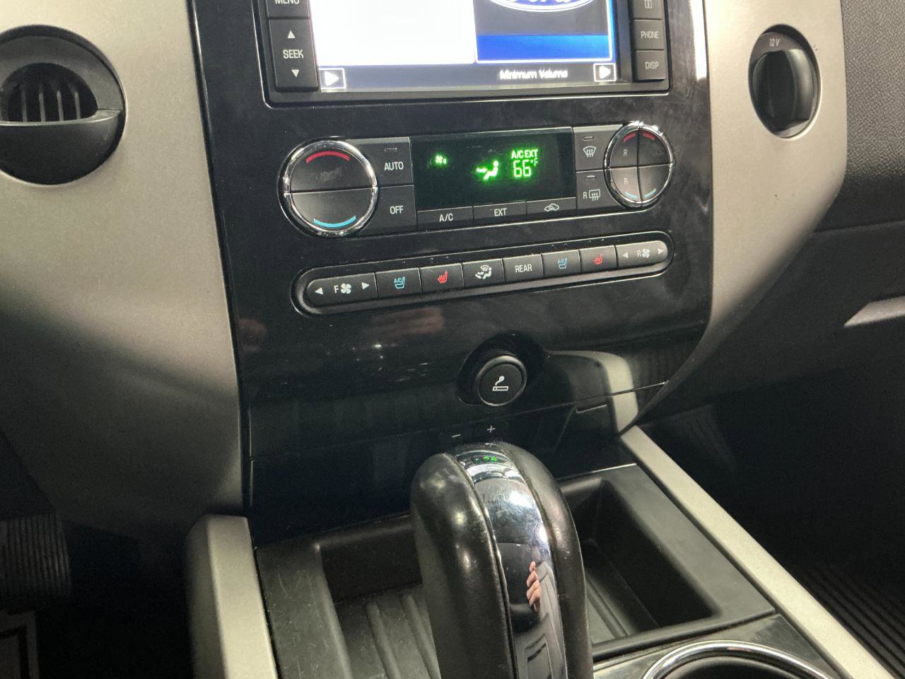 Used 2014 Ford Expedition Limited w/ Equipment Group 301A image 12