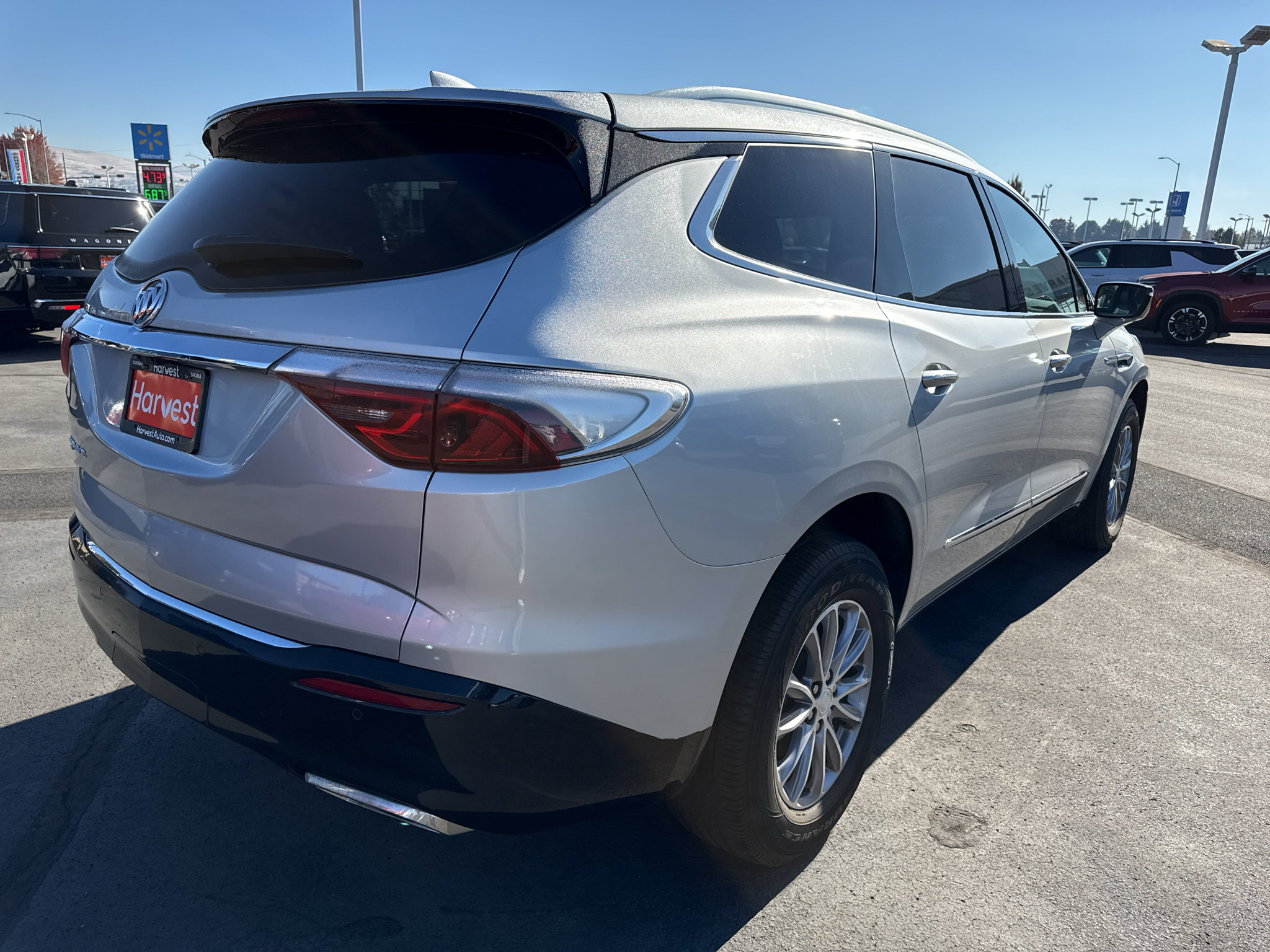 Certified 2022 Buick Enclave Premium AWD/4WD image 3