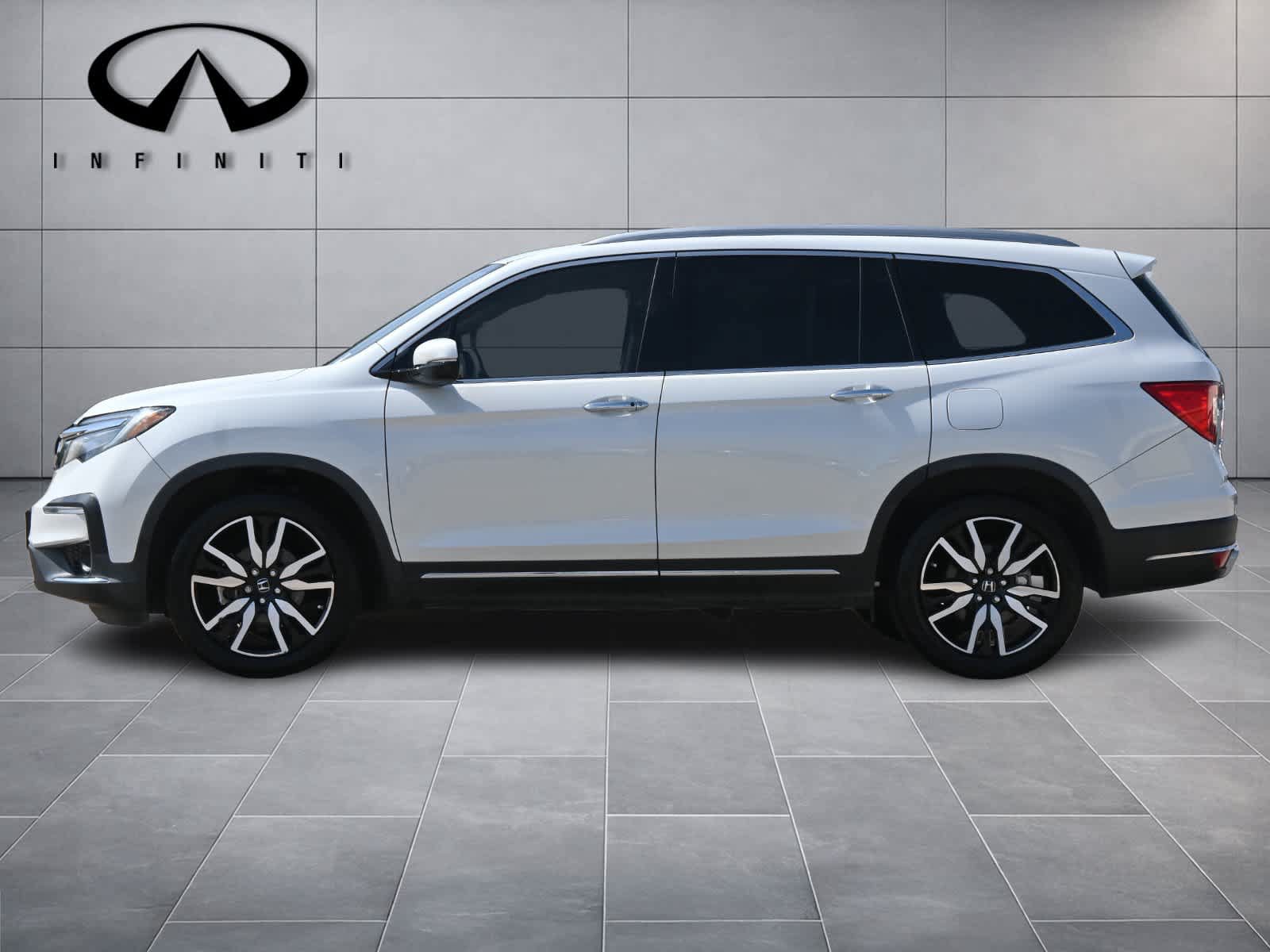 Used 2021 Honda Pilot Touring image 4