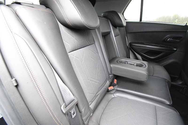 Used 2021 Chevrolet Trax LT FWD image 25