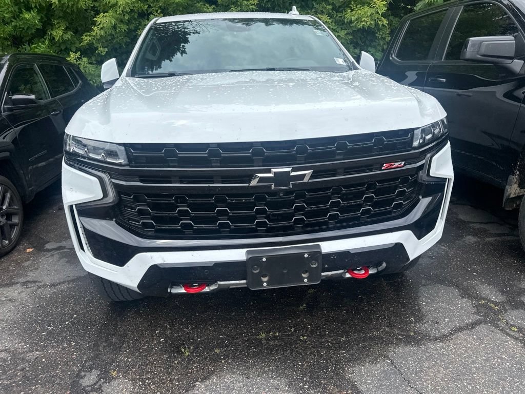 Used 2024 Chevrolet Suburban Z71 w/ Z71 Off-Road Package AWD/4WD image 5