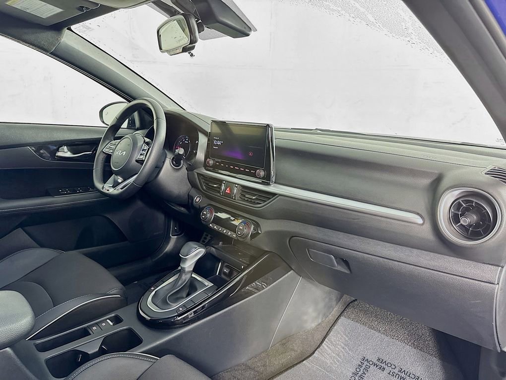 Used 2024 Kia Forte GT-Line w/ GT-Line Premium Package image 37