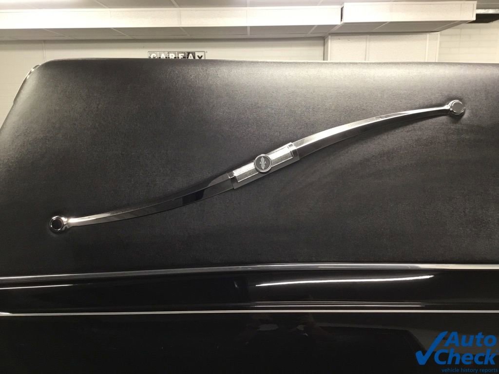 Used 2011 Cadillac DTS Limousine FWD image 16