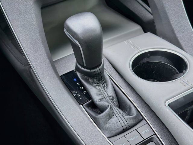 Used 2019 Toyota Avalon Limited FWD image 28
