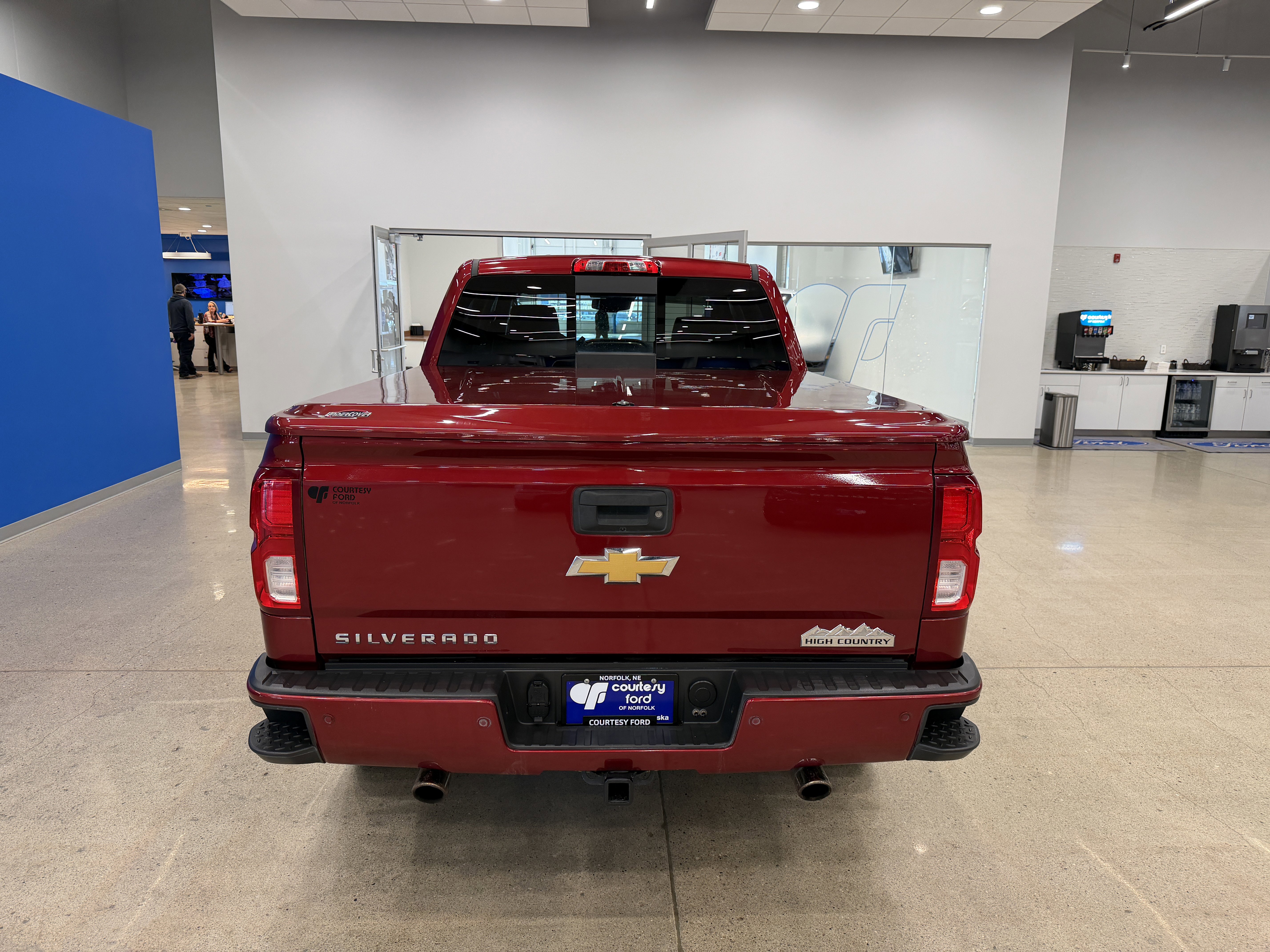 Used 2018 Chevrolet Silverado 1500 High Country image 7