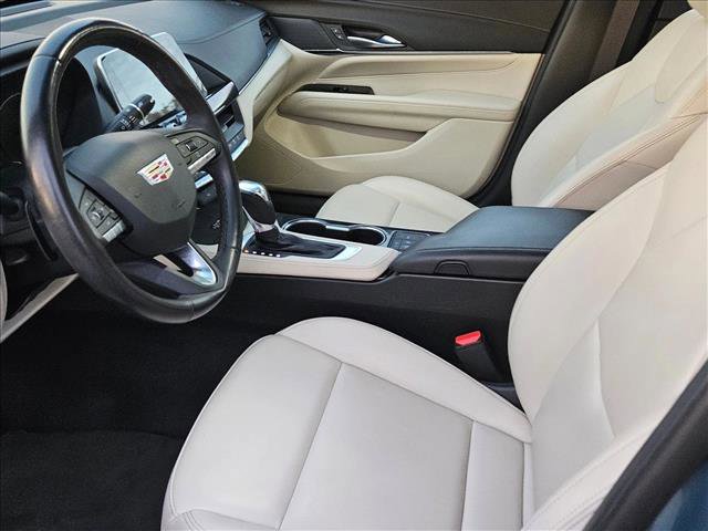 Used 2023 Cadillac CT4 Luxury image 15