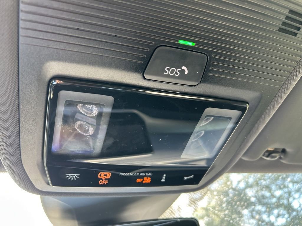 Certified 2025 Volkswagen ID.4 Pro image 32