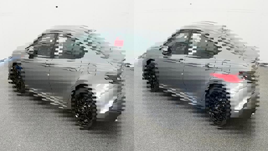 New 2026 Toyota Camry SE image 4