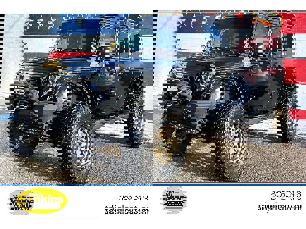 Used 2015 Jeep Wrangler Unlimited Sahara w/ Connectivity Group