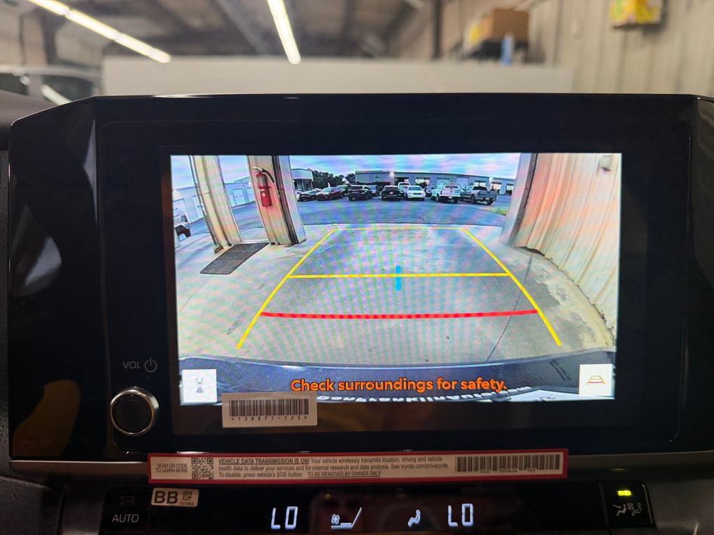 New 2026 Toyota Camry Hybrid FWD image 20