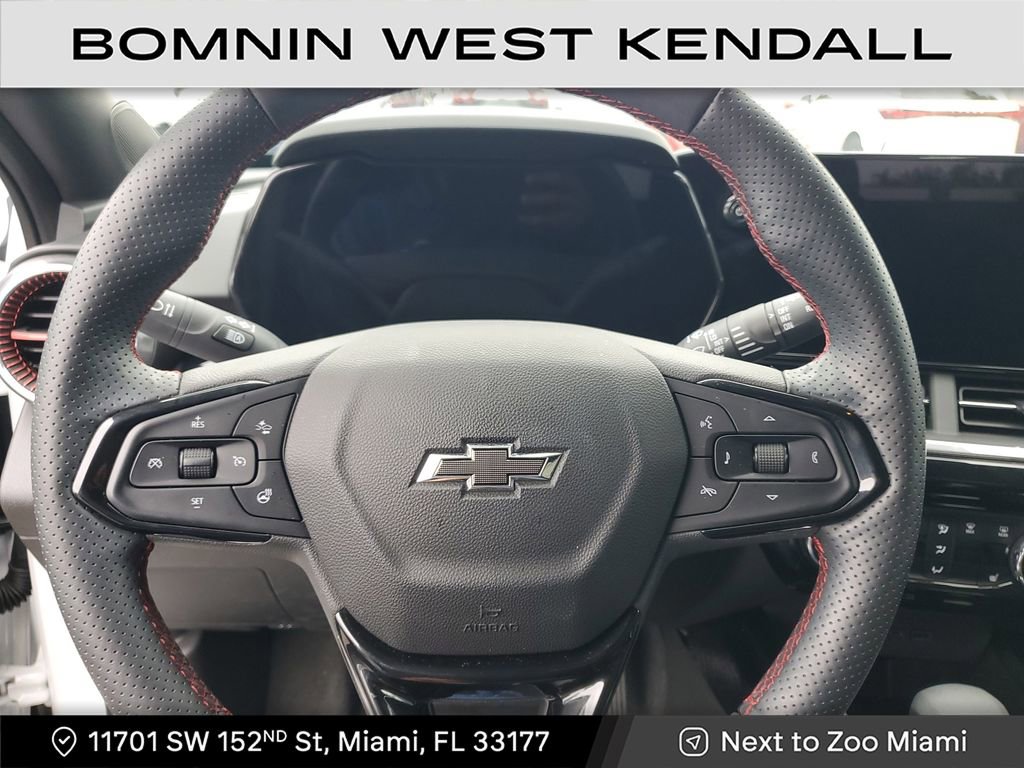 Used 2025 Chevrolet Trax RS w/ Driver Confidence Package image 13