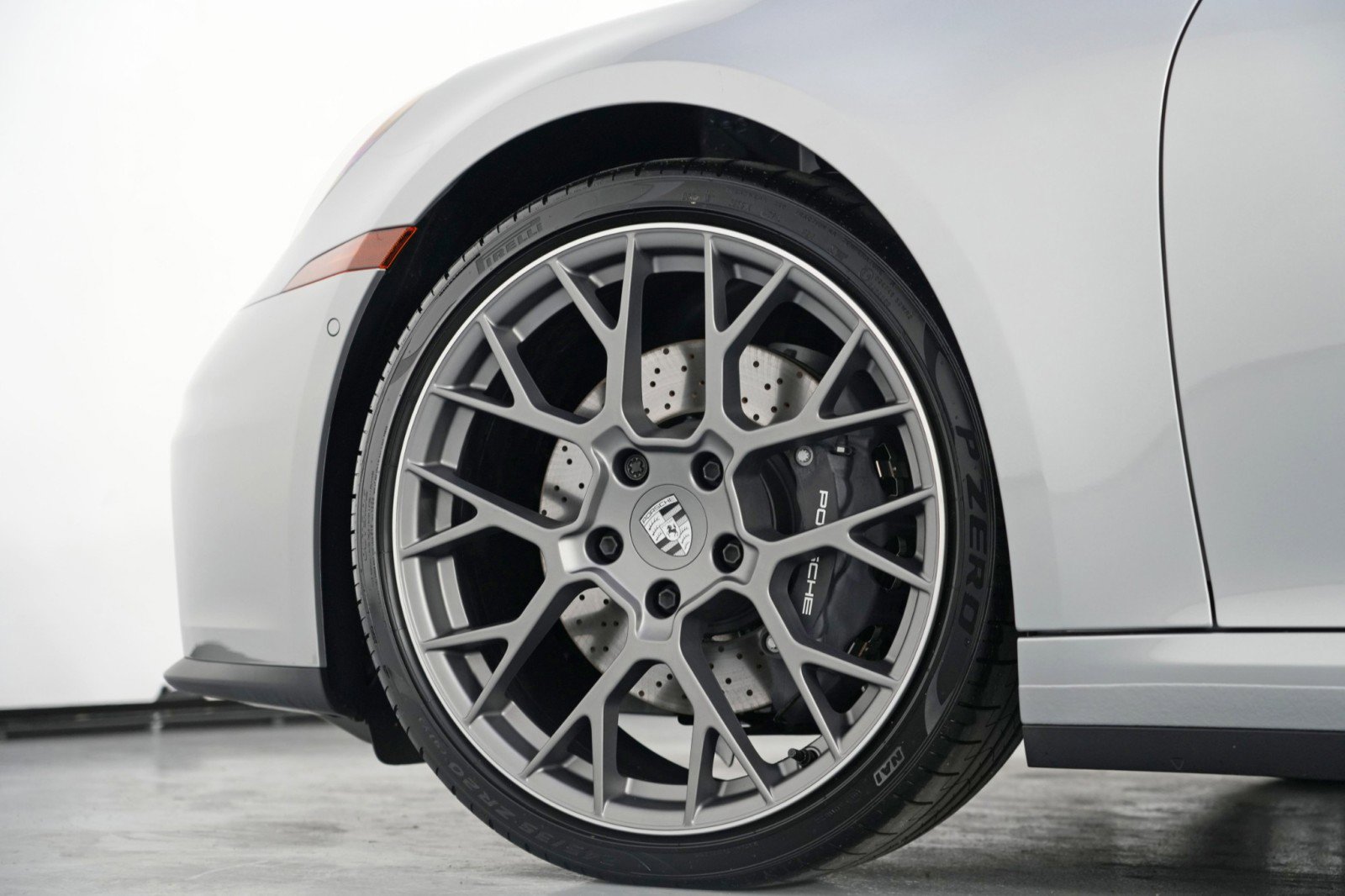 Used 2025 Porsche 911 Carrera image 57