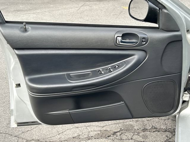 Used 2005 Chrysler Sebring Limited FWD image 11