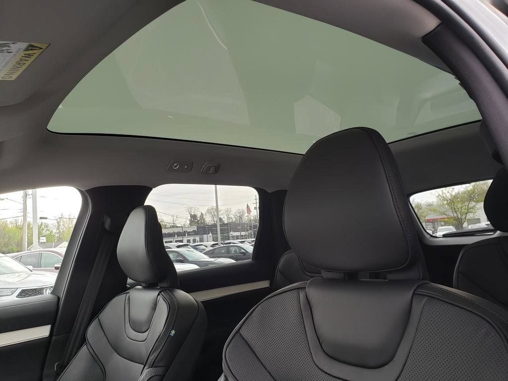 New 2026 Volvo EX90 Ultra AWD/4WD image 7