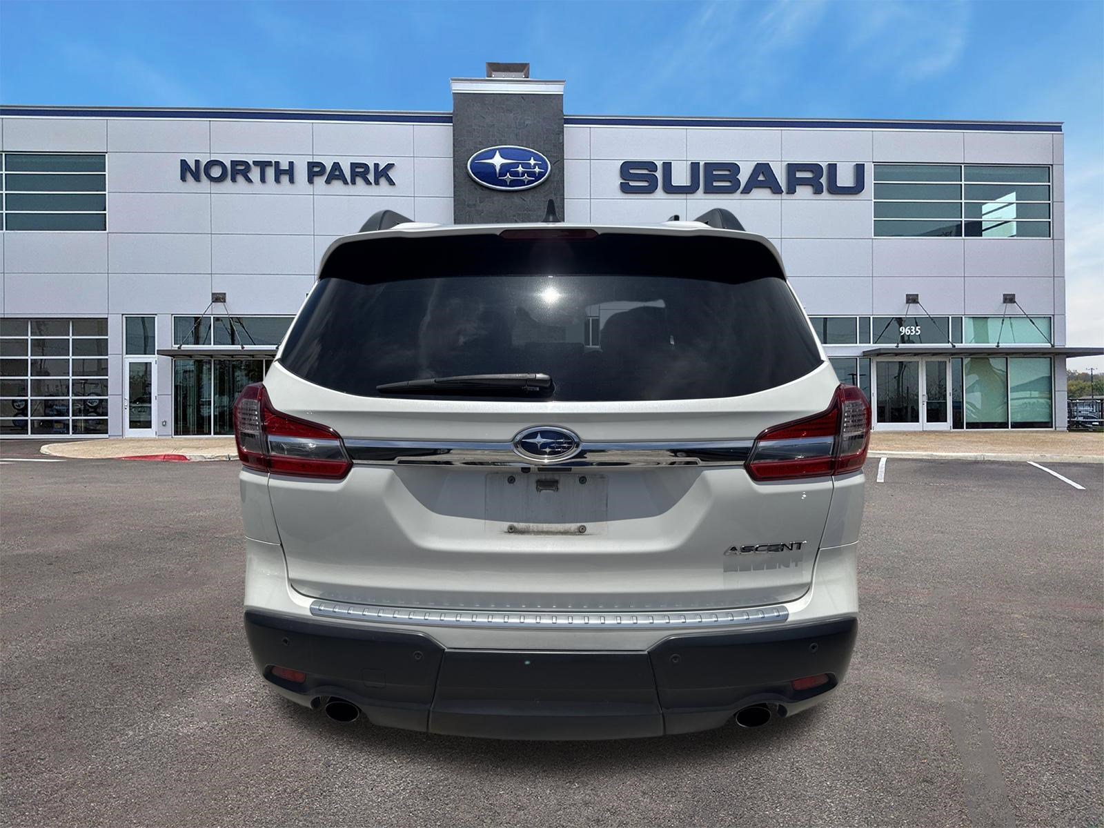 Used 2019 Subaru Ascent Premium AWD/4WD image 4