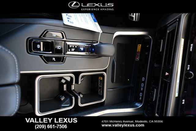 New 2026 Lexus TX 500h AWD image 9