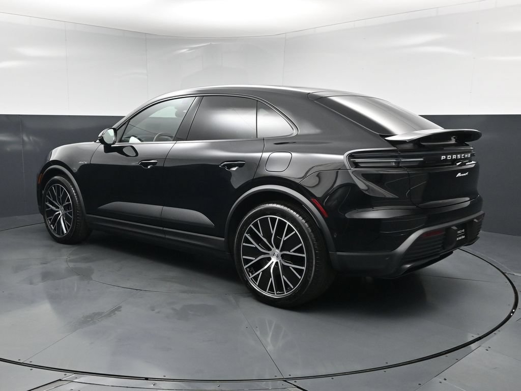 New 2026 Porsche Macan 4 Electric AWD/4WD image 3