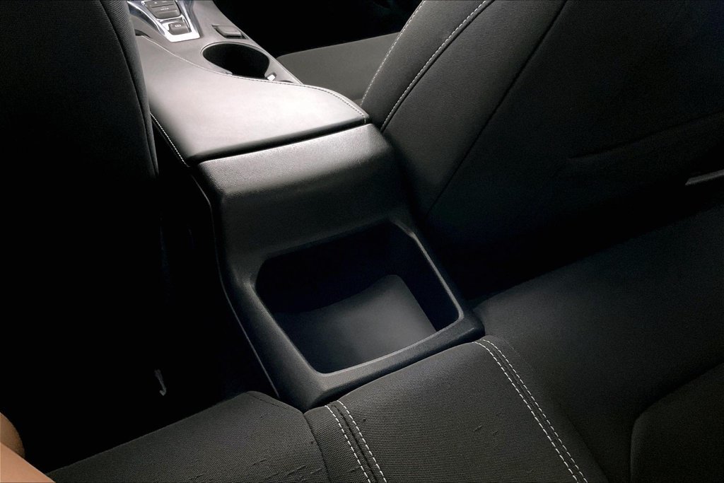 Used 2021 Chevrolet Camaro LT RWD image 31