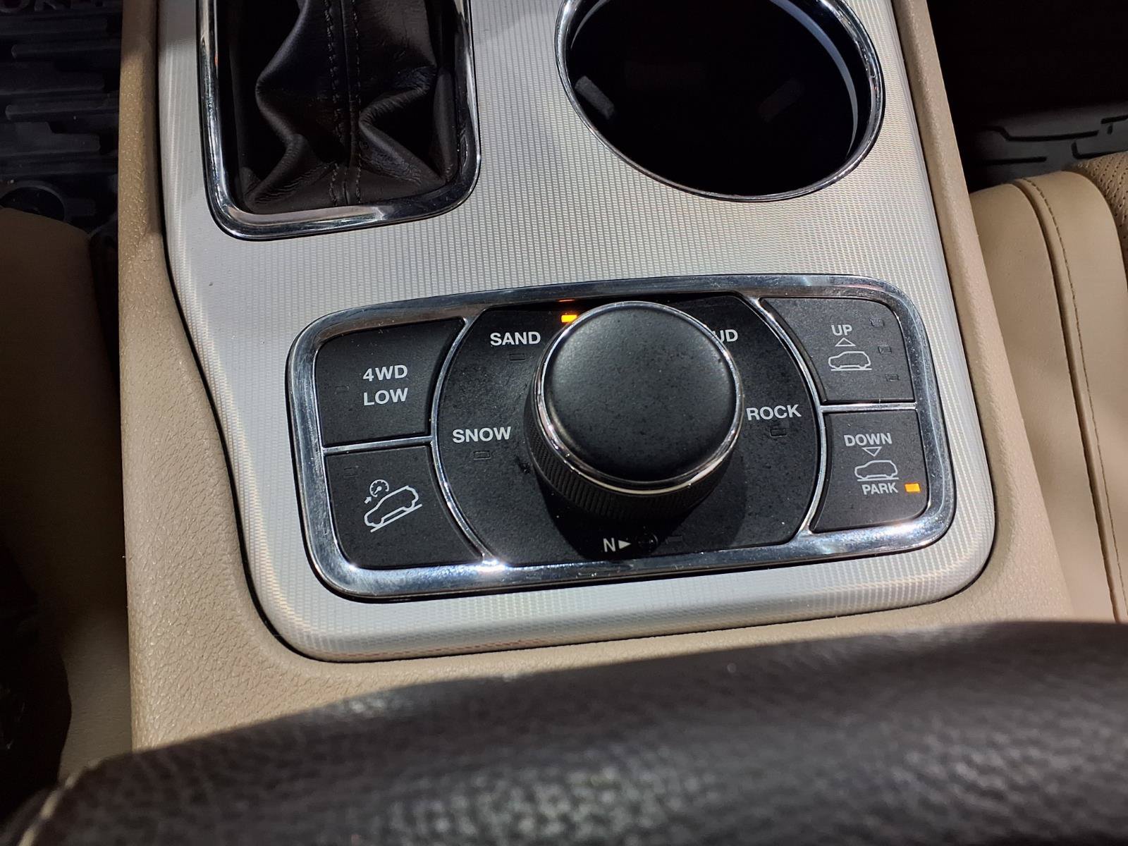 Certified 2020 Jeep Grand Cherokee Summit AWD/4WD image 14
