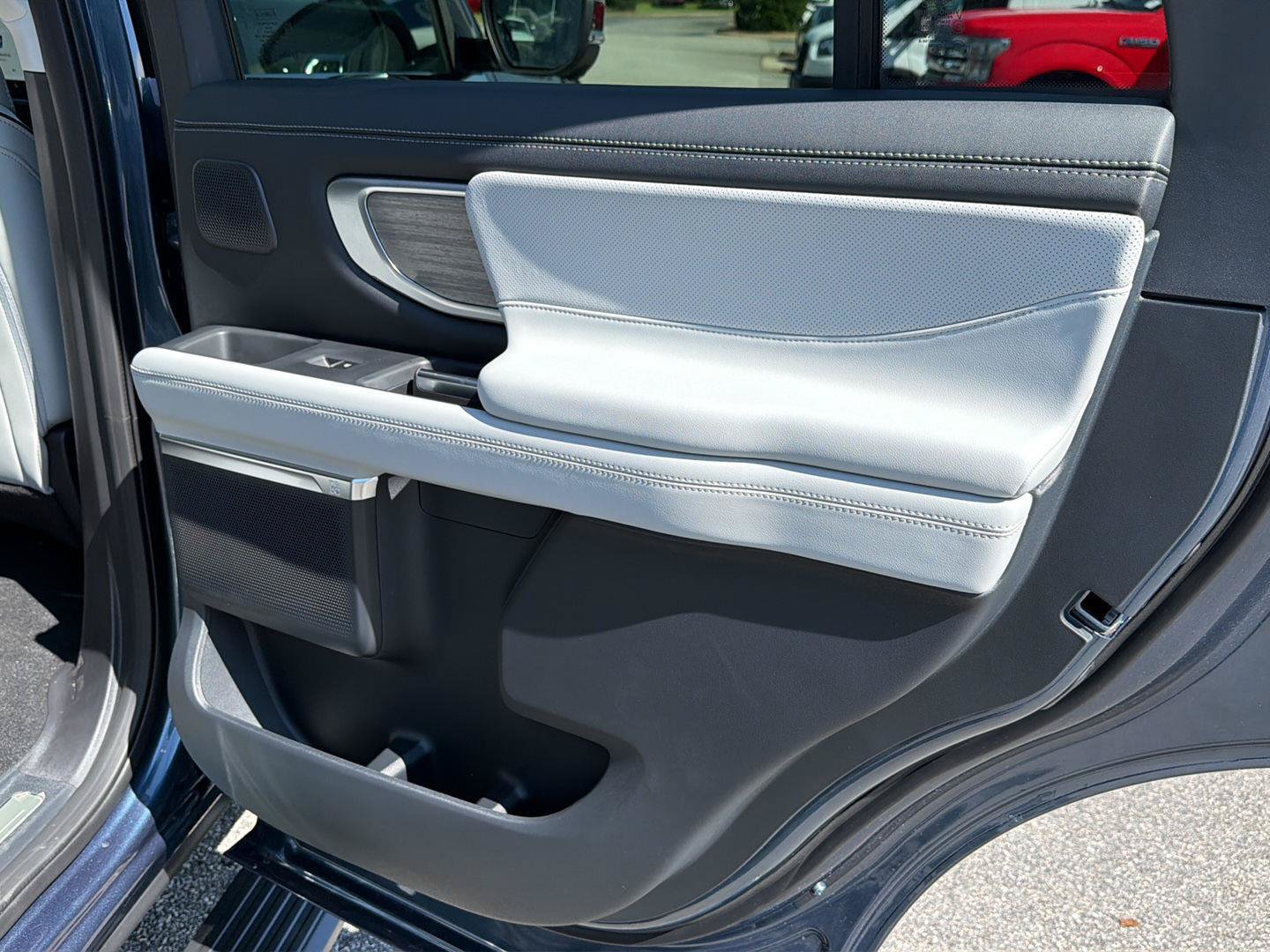 New 2027 Ford Expedition Platinum w/ Platinum Ultimate Package AWD/4WD image 25