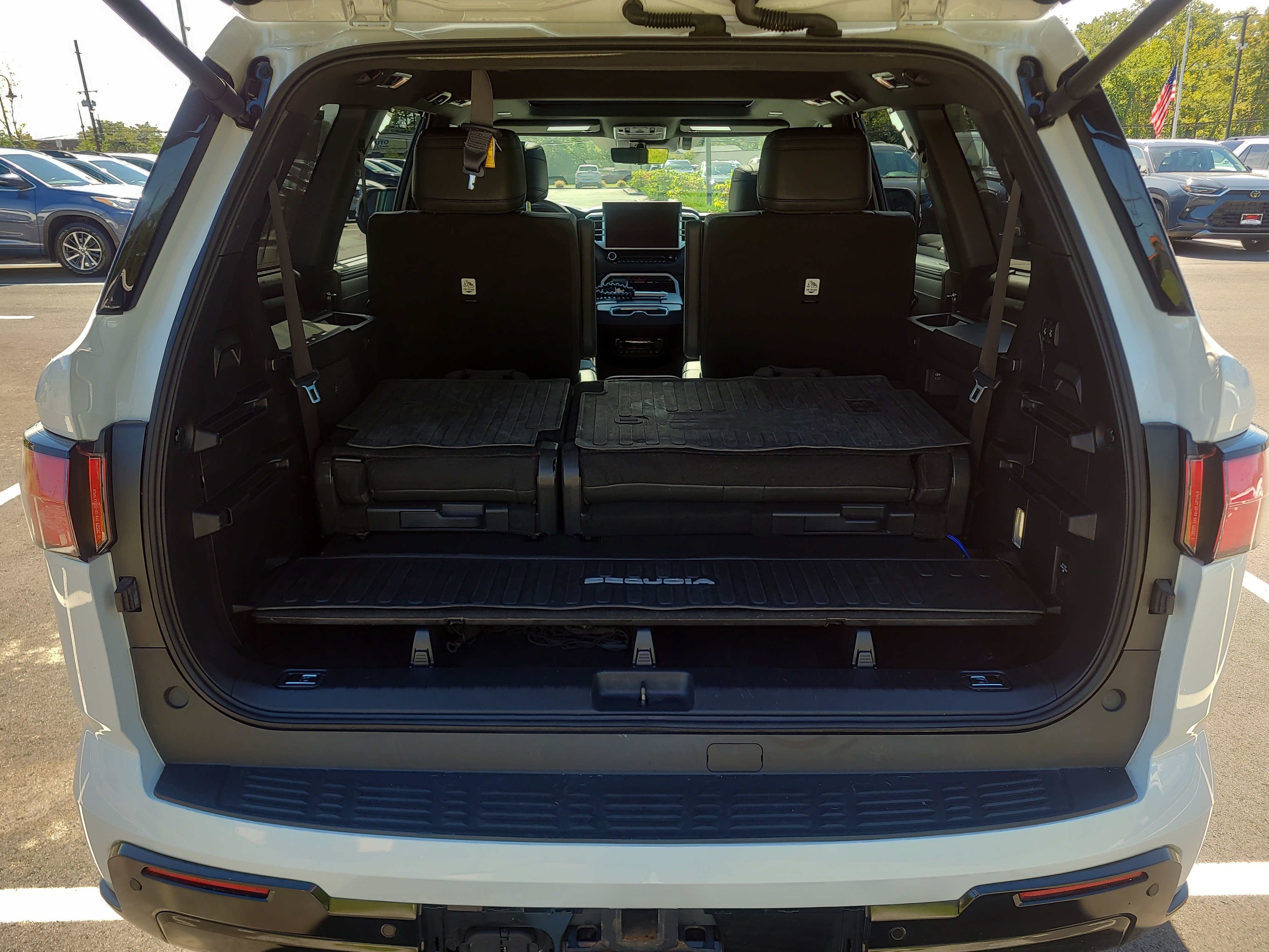 Certified 2025 Toyota Sequoia Platinum AWD/4WD image 30