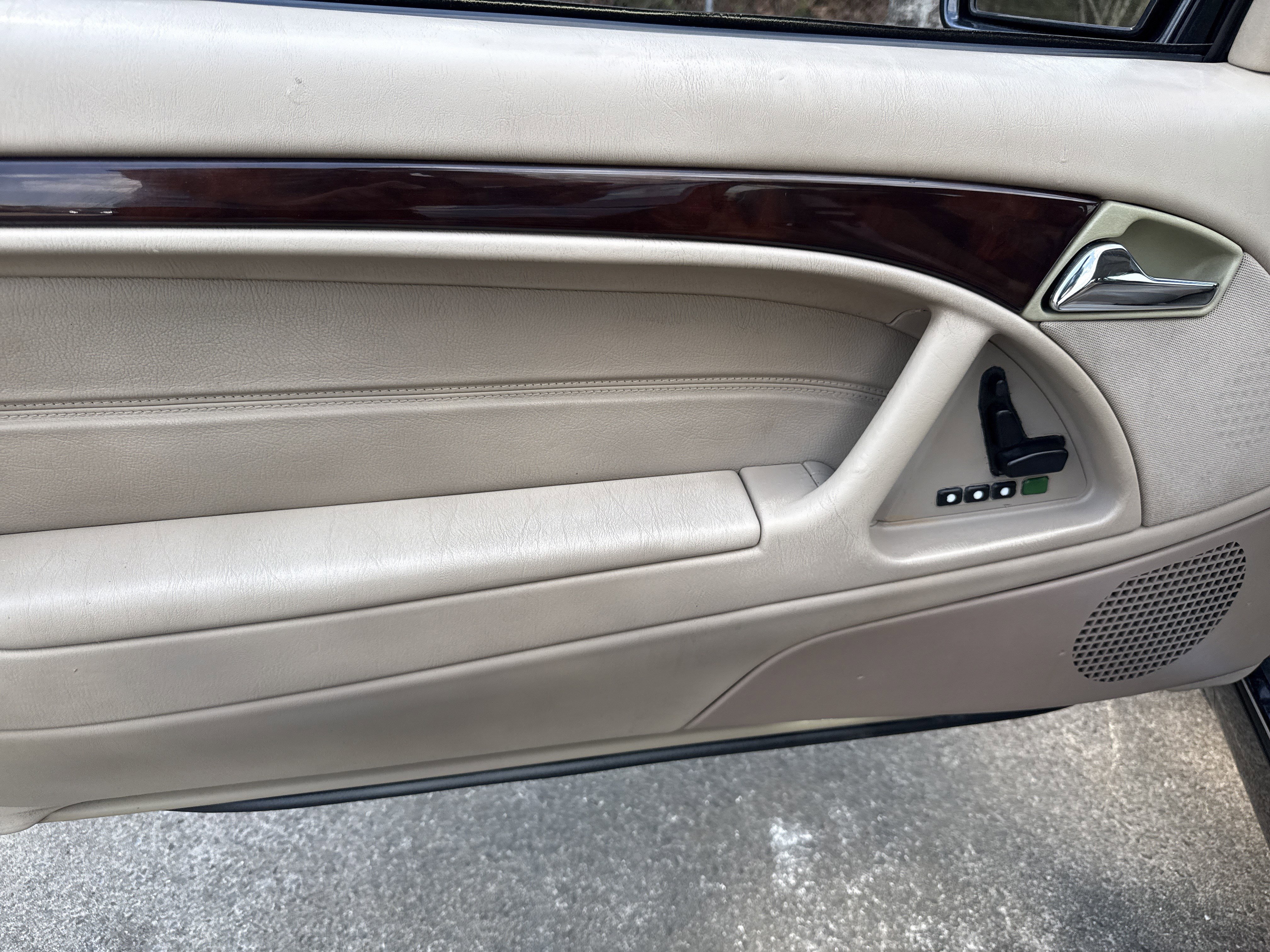 Used 1998 Mercedes-Benz SL 500 image 10